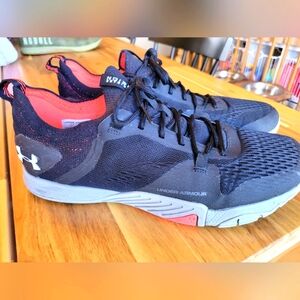 UA Tribase Reign 2